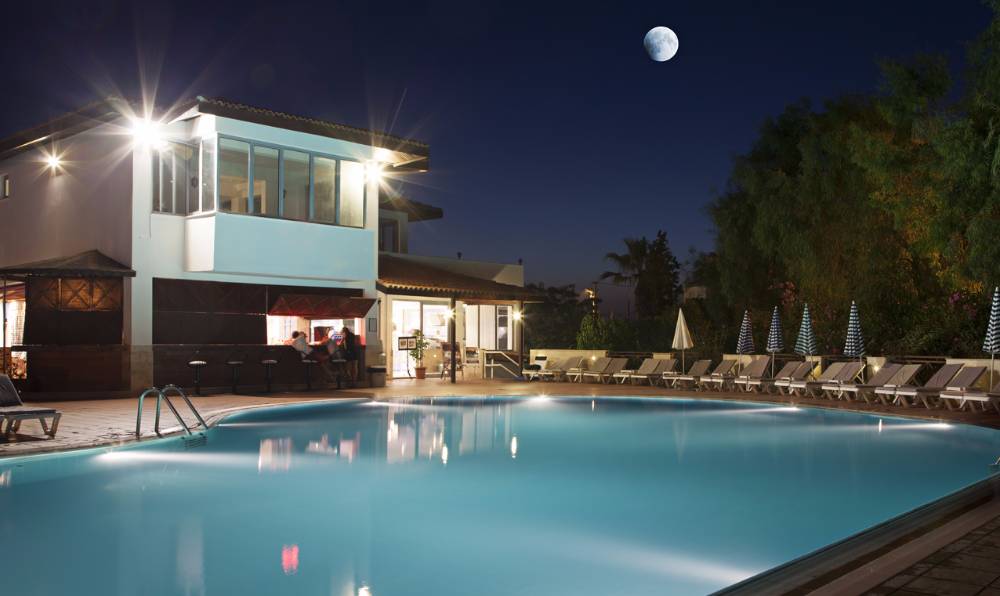 Pool lighting and electrical maintenance by Modbury electricians Modbury electricians providing pool lighting and electrical power maintenance for homes
